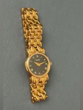 Gucci Watch 3400 M.Gold Plated Swiss Made Quartz - Unisex- Vintage- 90’s